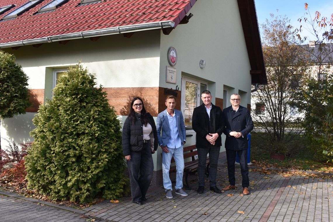 Stara Kuźnia w Grodźcu i świetlica w Chobiu – odnowione serca wsi