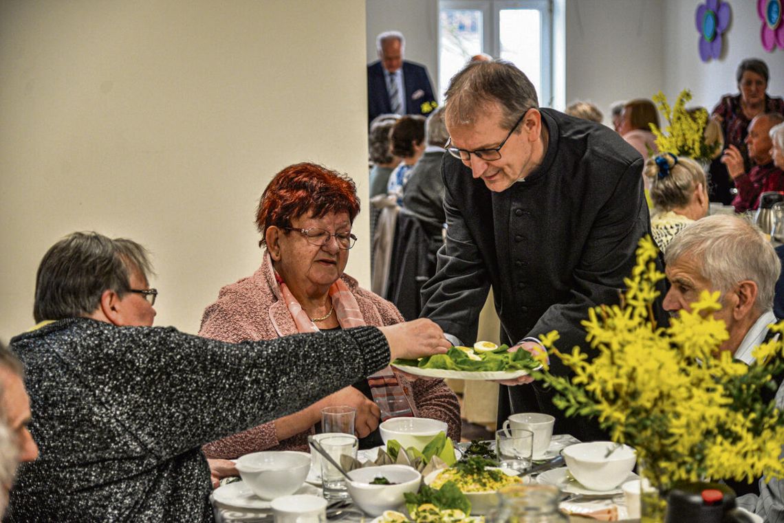Świąteczna integracja seniorów