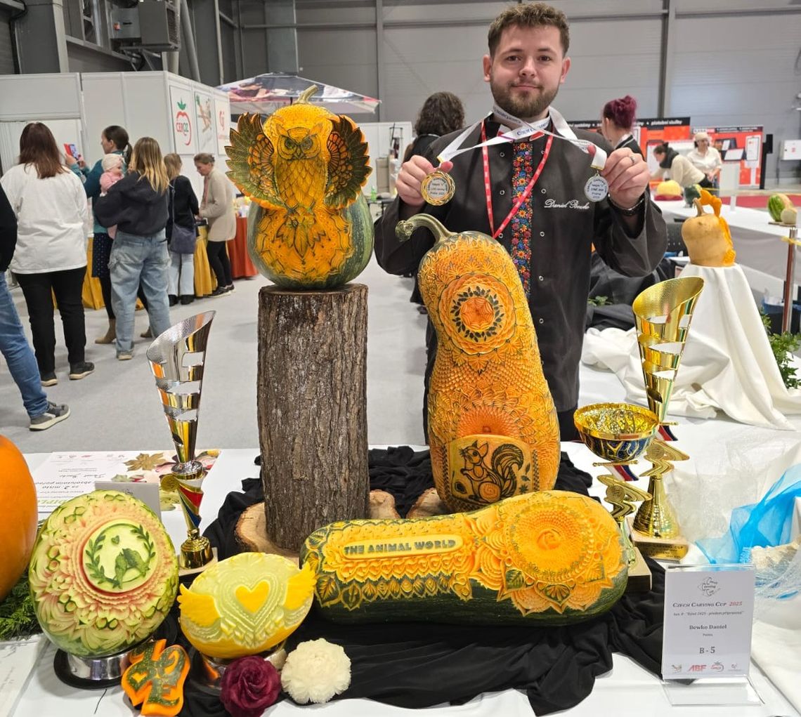 Trzy medale dla Daniela Bewko! Mieszkaniec Chrząstowic błyszczy na Czech Carving Cup 2025