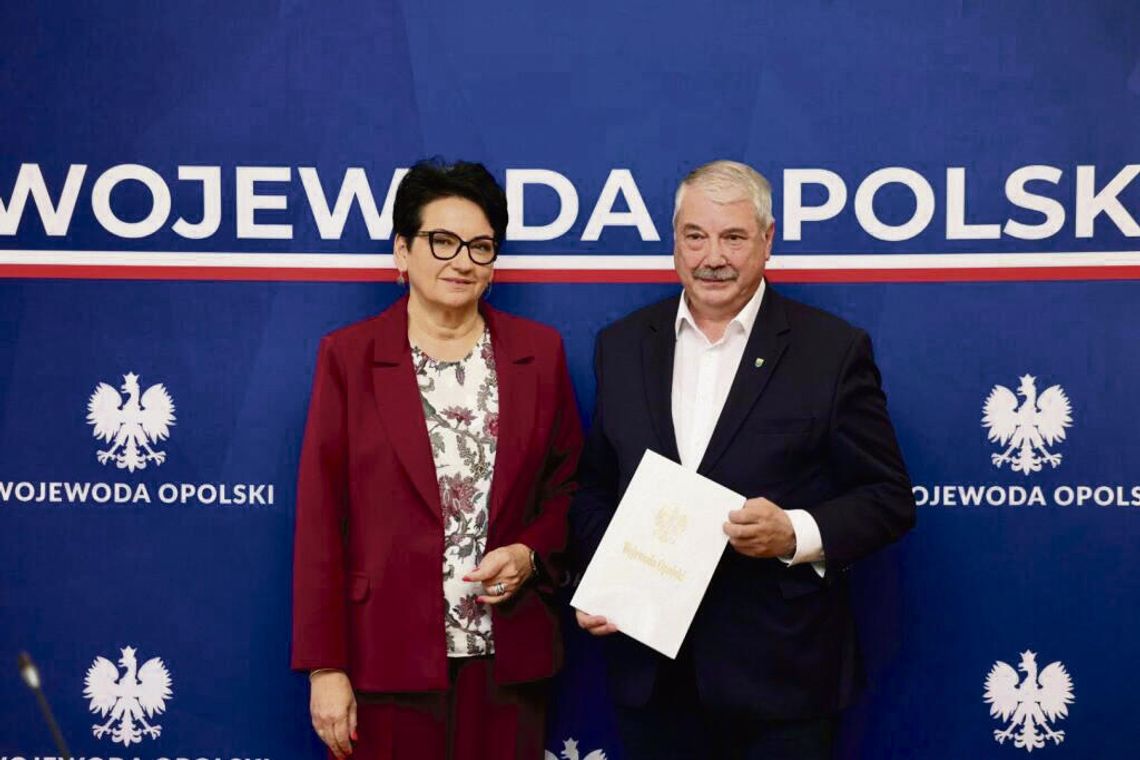 Podpisanie umowy na dofinansowanie budowy ul. Rynkowej w Dańcu w Urzędzie Wojewódzkim w Opolu.