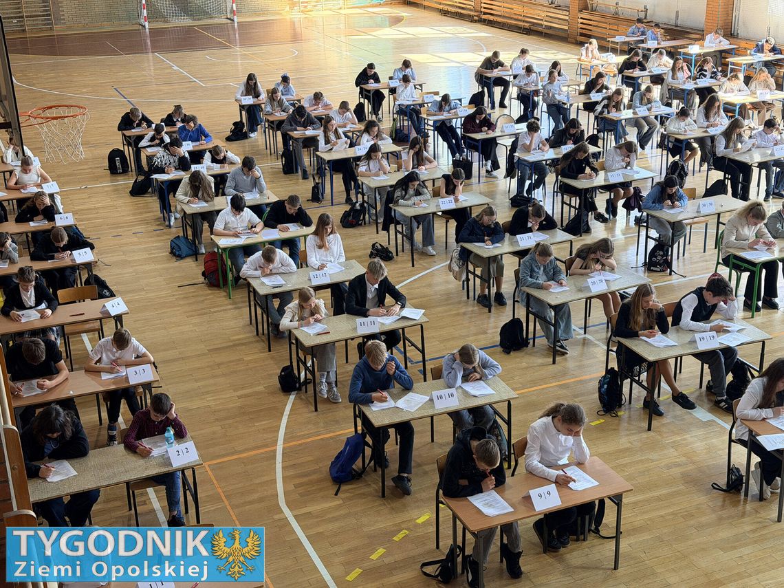 Konkurs Wiedzy o Mniejszości Niemieckiej, Ozimek, młodzież Opolszczyzna, edukacja województwo opolskie, Towarzystwo Społeczno-Kulturalne Niemców