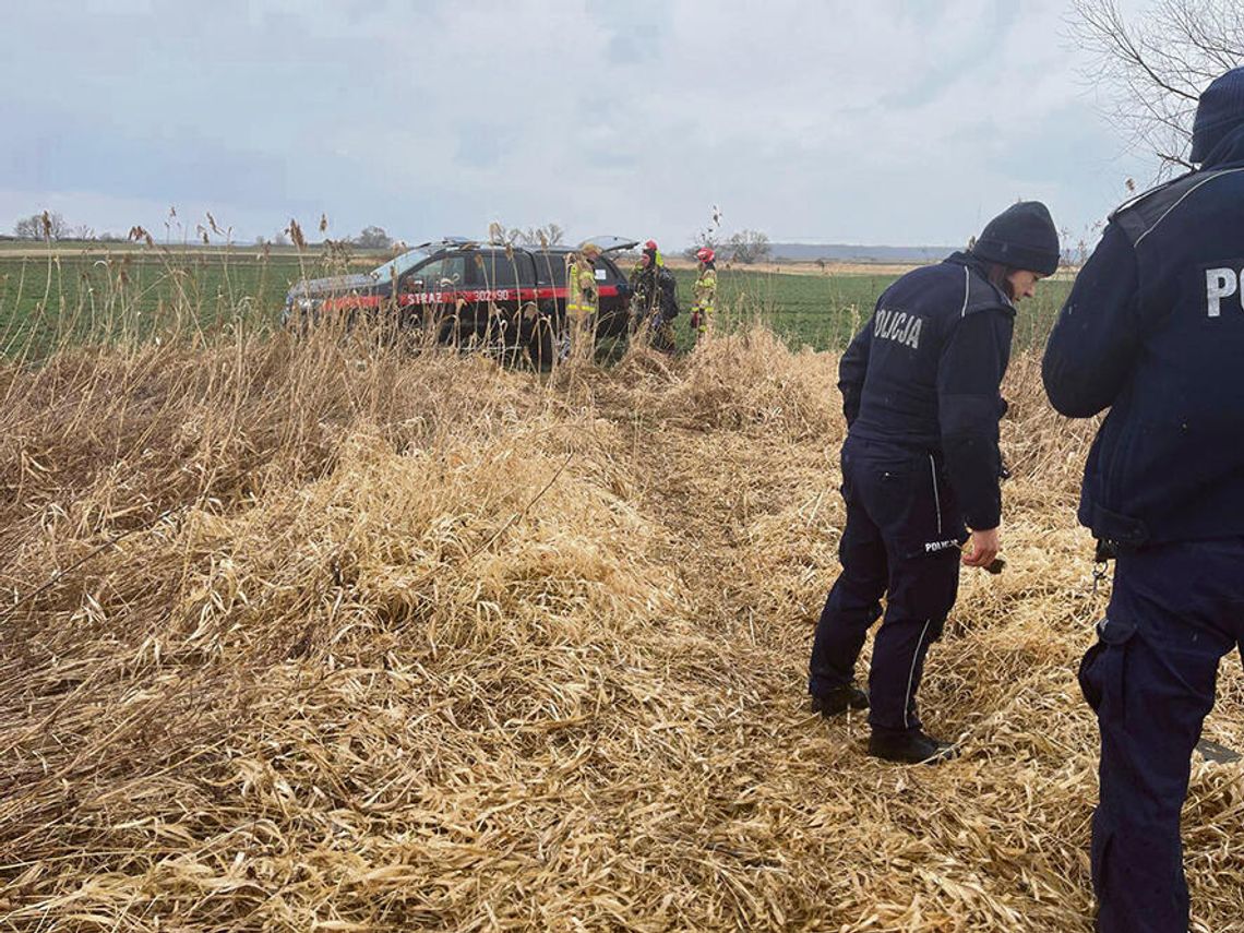 Znaleziono tajemnicze auto w rzece