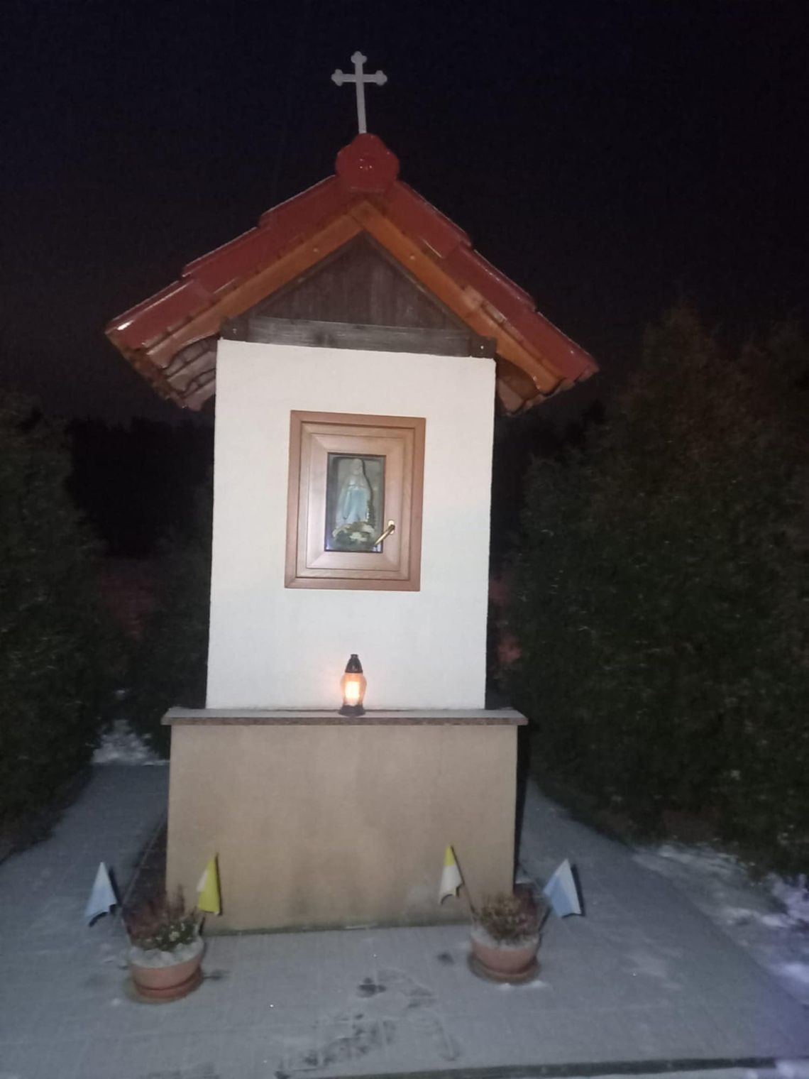 Zniknęła figurka św. Jana Nepomucena z opolskiej kapliczki Zniknęła figurka św. Jana Nepomucena z opolskiej kapliczki